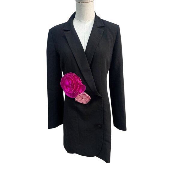 Amanda Uprichard Dresses & Skirts - EUC Amanda Uprichard Black Blazer Dress with Pink Floral Appliqué – Size S